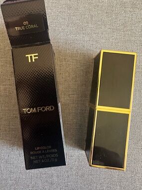 Tom Ford Lip Color Full Size Lipstick .1OZ/ 3G (True Coral- 09)